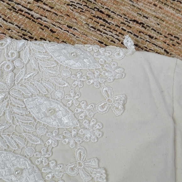 VINTAGE Lace and Shoulder Pad Shirt - Picture 7 of 9